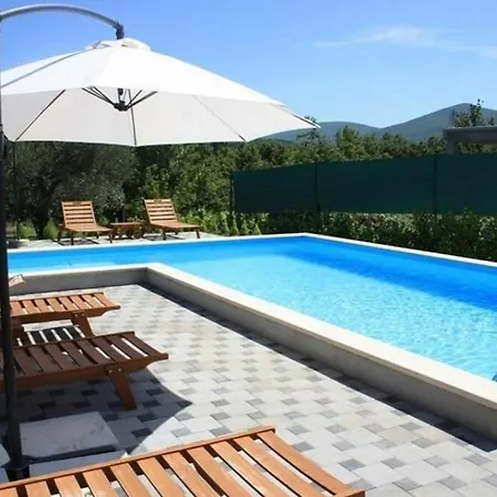Matia I With Pool Apartament Novak