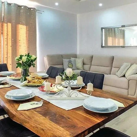 Apartament Matia I With Pool Novak