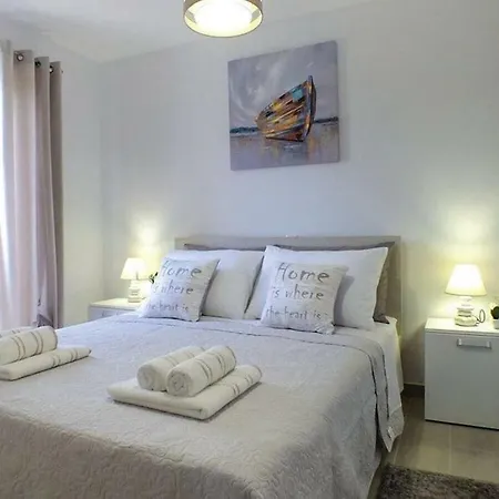 Apartament Matia I With Pool Novak