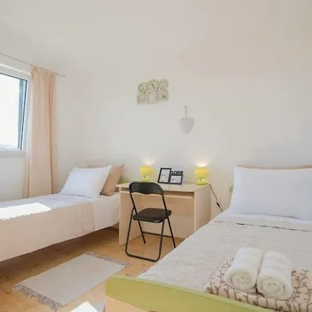 Matia I With Pool Apartament