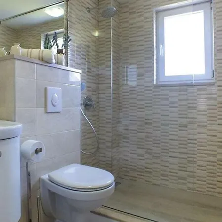 Matia I With Pool Apartament Novak