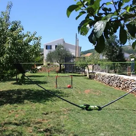 Matia I With Pool Apartament Novak