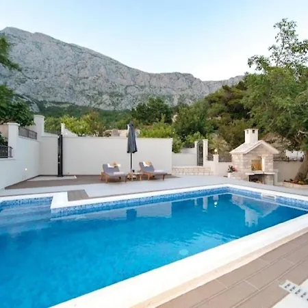 Matia I With Pool *